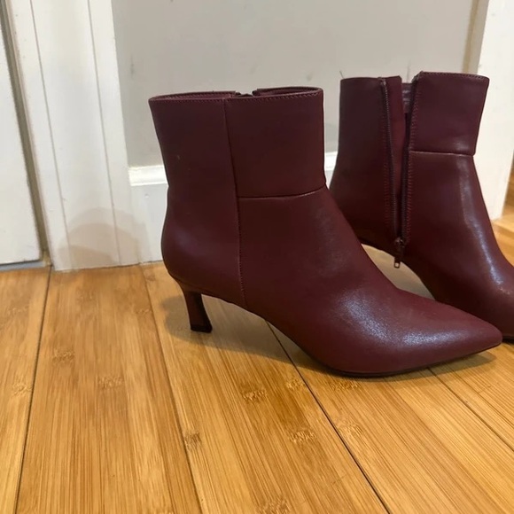 Madden Girl Shoes - Madden Girl Chic Maroon Heeled Boots